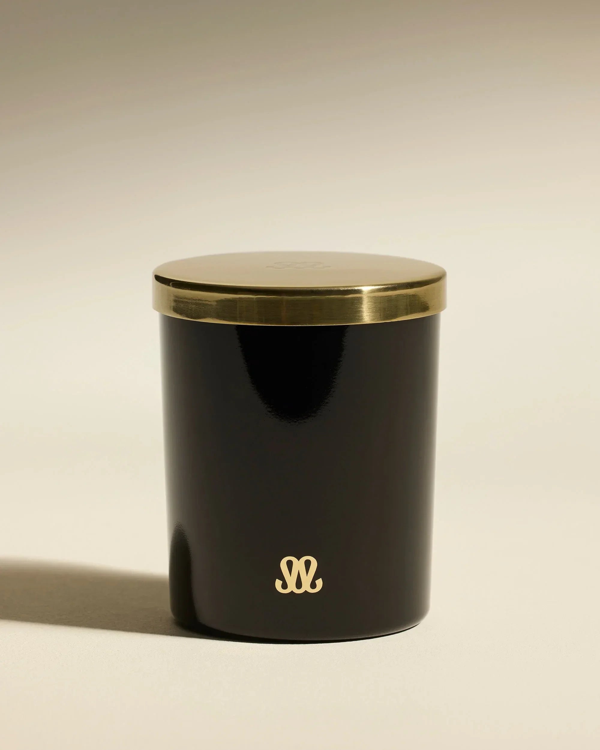 Bougie noire parfumée avec couvercle doré Maison La Bougie – décoration Vianomade