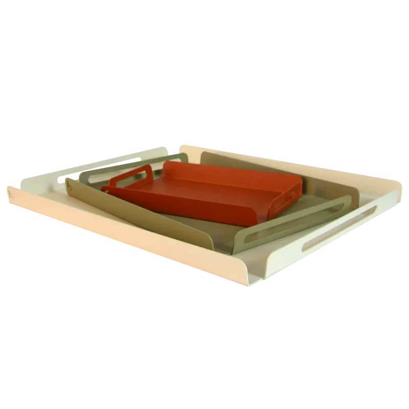 Plateaux empilés Félix en bois coloré, design Vianomade pour intérieur raffiné