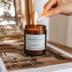 Bougie parfumée tubéreuse Geodesis en verre ambré – décoration Vianomade
